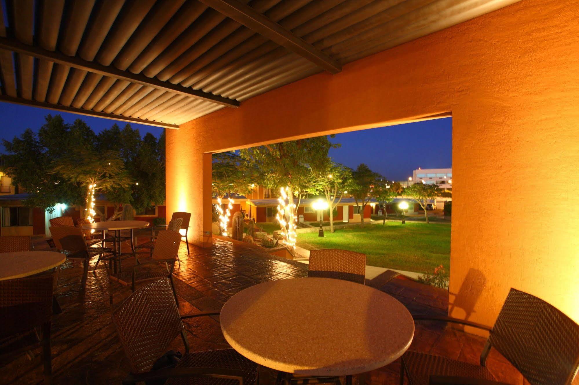 Hotel Gandara Hermosillo Ngoại thất bức ảnh